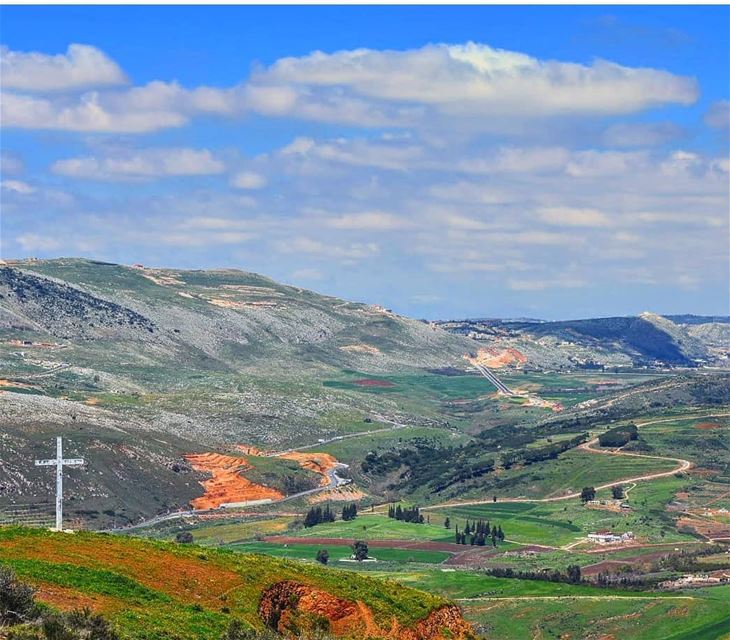 هيدي ارضنا ولن نتخلى عنها lebanon liveloveleban 4 5 2018 6 11 45 am m